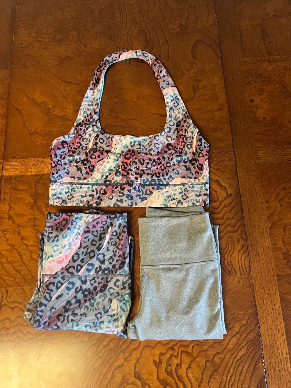 Fabletics Versatile Workout Set: I Reversible Top w/ 2 Matching Leggings